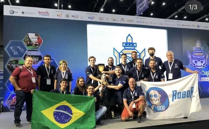 Universitários brasileiros são destaque na RoboCup 2022, competição mundial de robótica